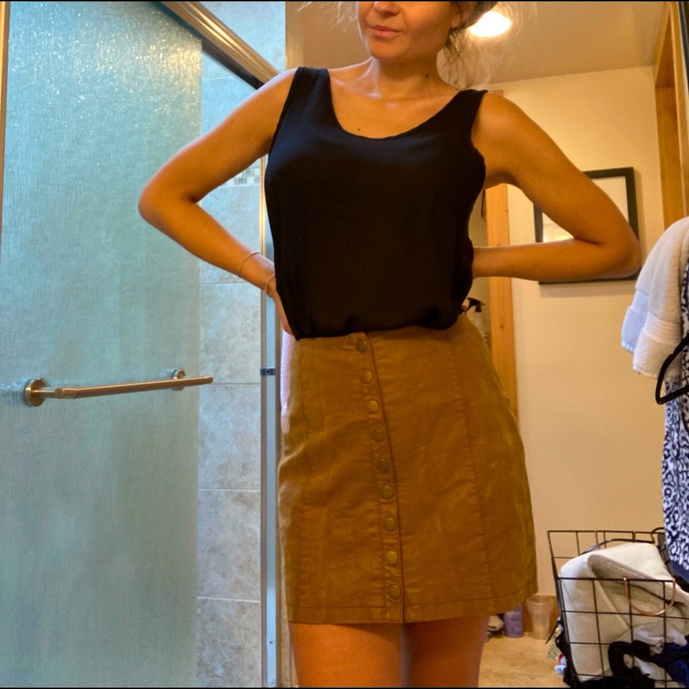 Free people mini skirt - never worn ! Size 4